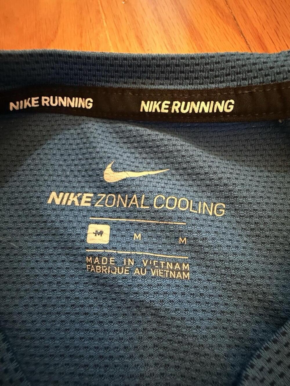 Nike‎ Zonal Cooling Long Sleeve Top Dri Fit Sz M Thumb Holes Lightweight - Picture 3 of 11